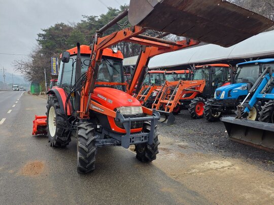 Daedong Tractor D581 (58hp)