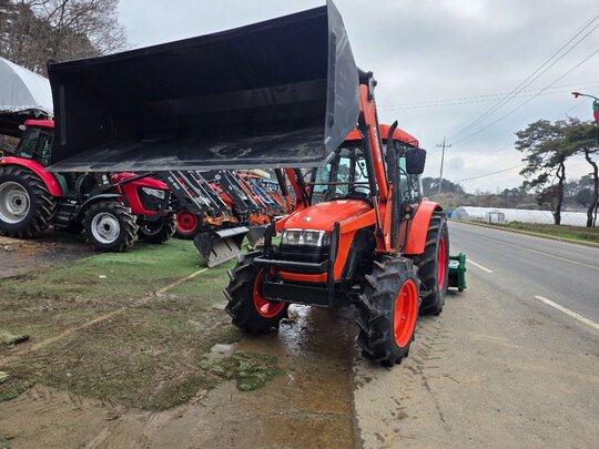 Daedong Tractor TS80 (78hp)