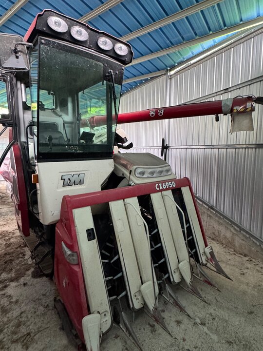 TYM 콤바인 CX695G (6조식)