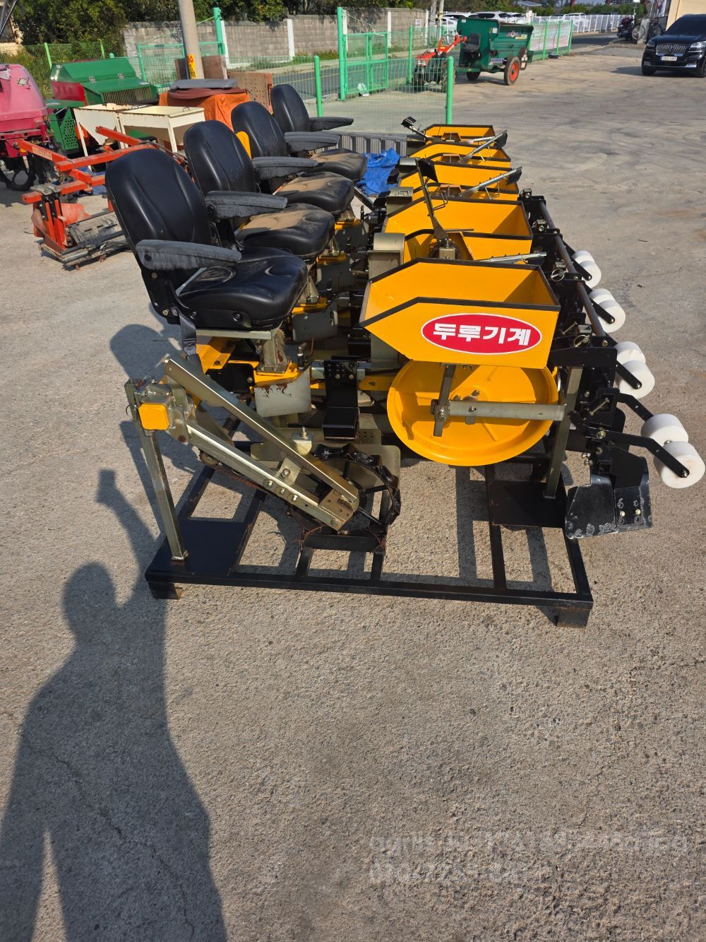 두루기계 고구마정식기(이식기) DRP-4004S 뒤우측면