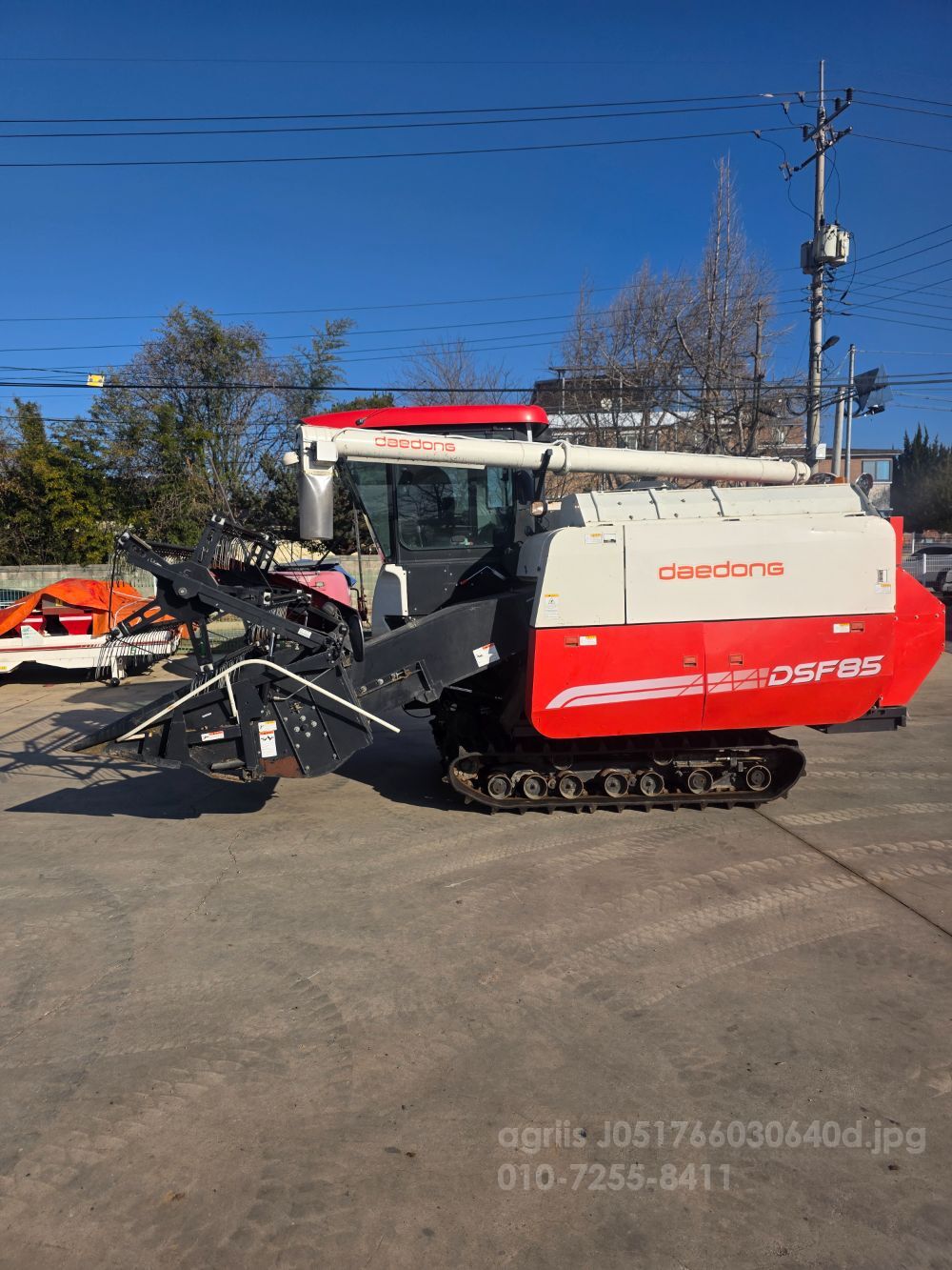 Daedong Combine Harvester DSF85 (보통형) 뒤우측면