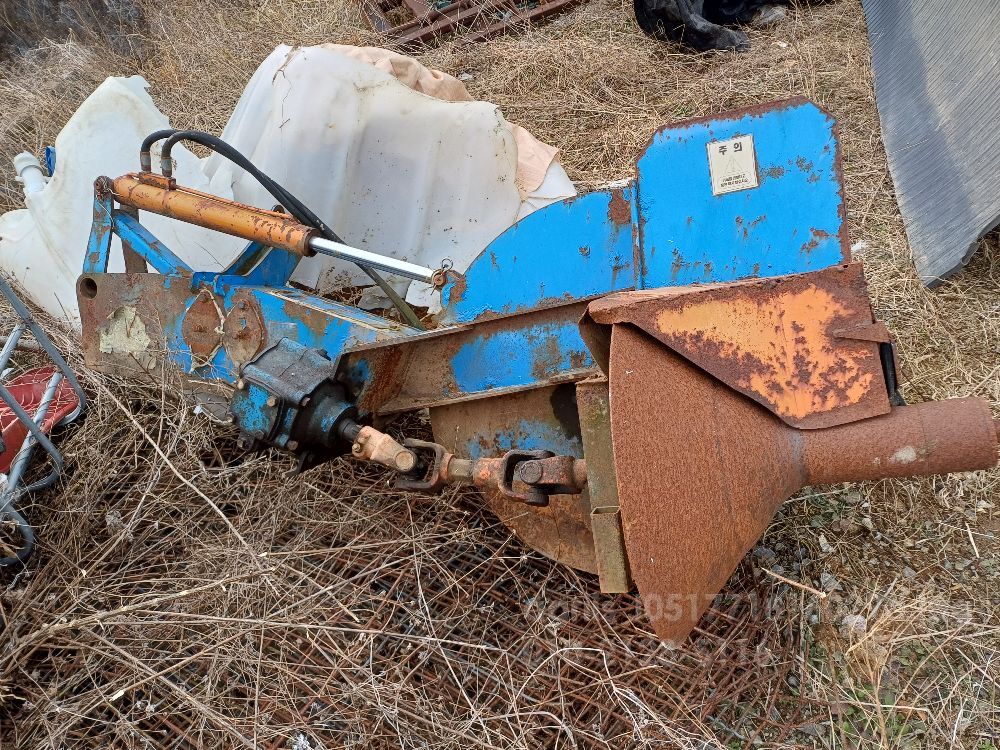 TYM Plow 원판 , 논두렁조성기  뒤우측면