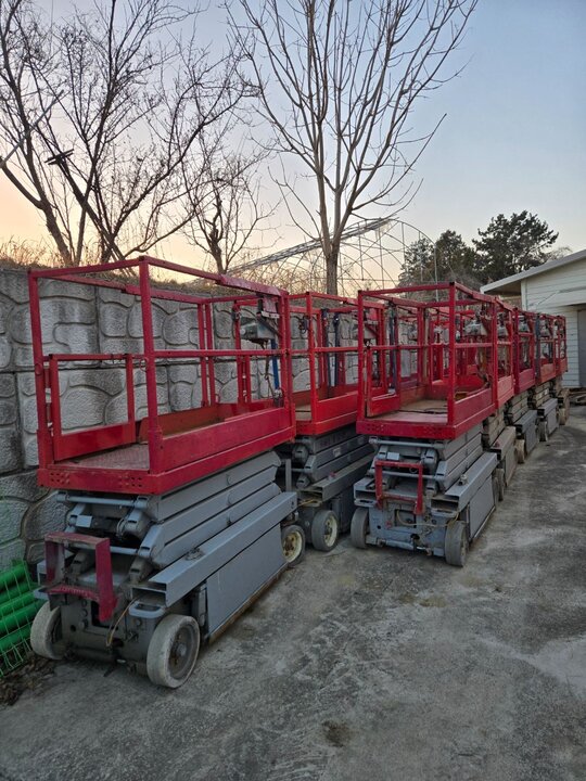 스카이잭  스카이잭 고소작업대 고소리프트  고소작업대