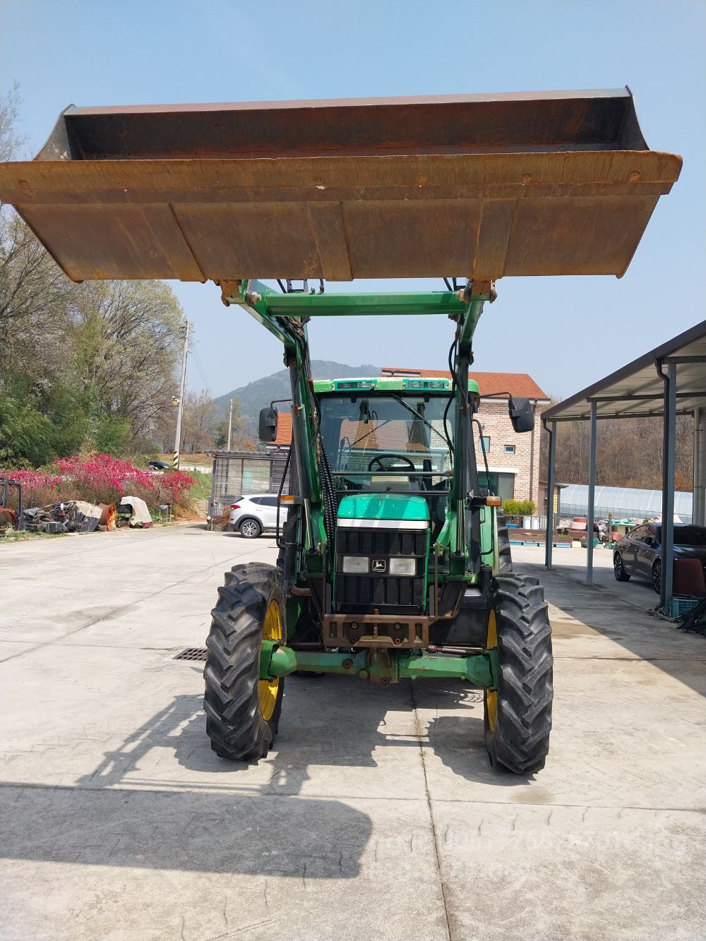 JohnDeere Tractor 6400 (105hp) 뒤우측면