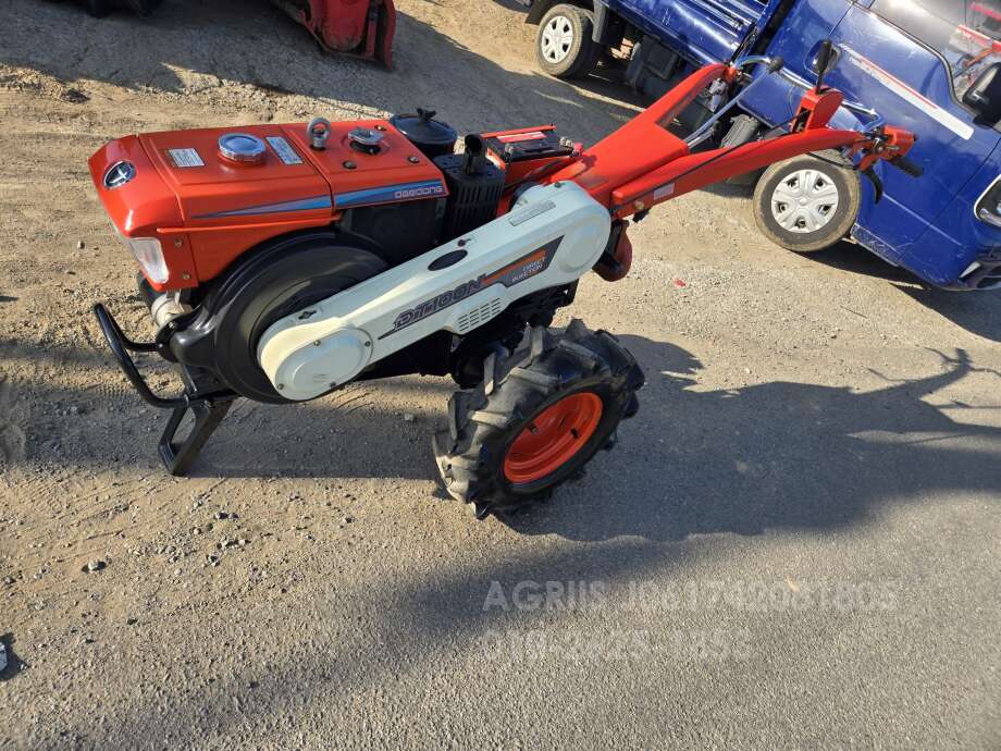 Daedong Power Tiller 경운기 (8hp) 뒤우측면