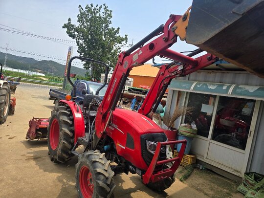 TYM Tractor A4800W (48hp)