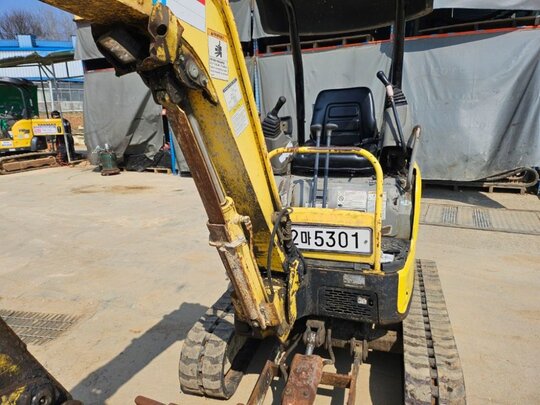 얀마 굴삭기 VIO17 (1.8톤)