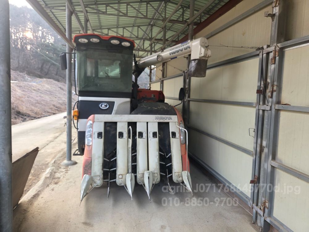 Kubota Combine Harvester ER575KQ (5Rows) 뒤우측면