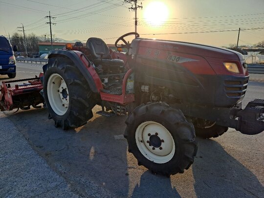 TYM 트랙터 T430 (43마력)