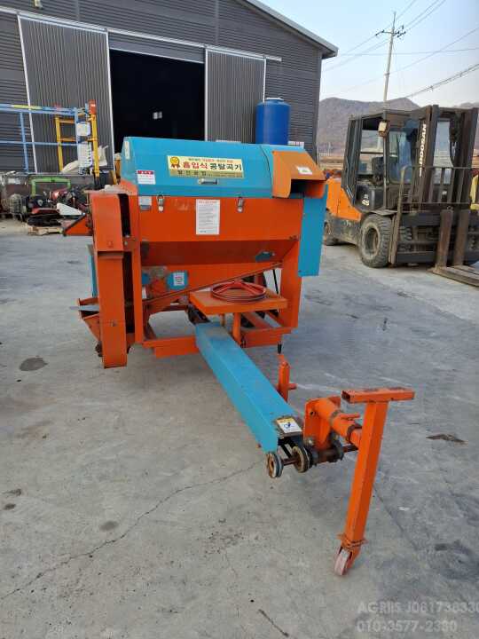  경운기용탈곡기  경운기용탈곡기  