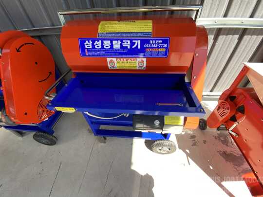  콩탈곡기 들깨탈곡기 콩탈곡기 들깨탈곡기  앞좌측면