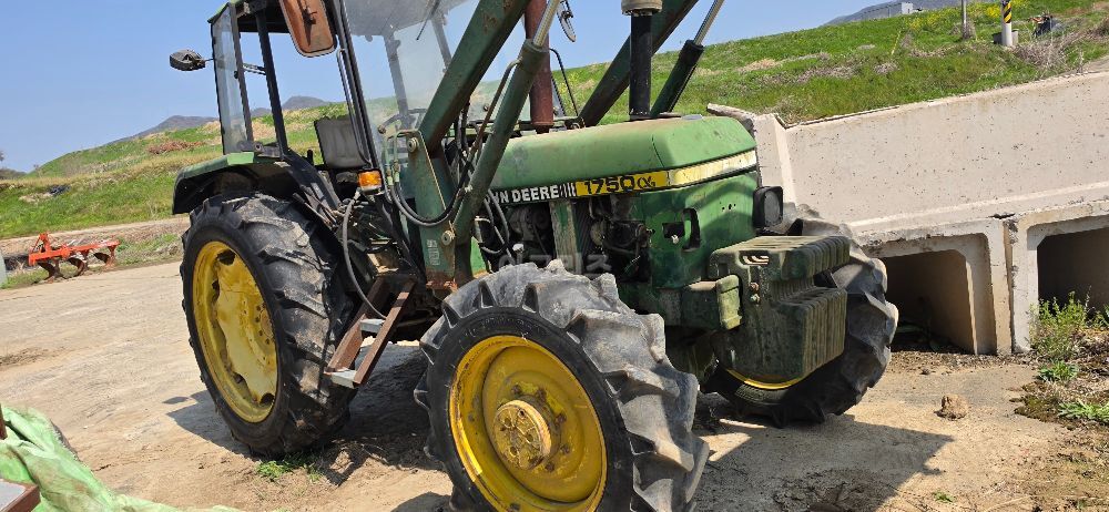 JohnDeere Tractor 1750 (53hp) 뒤우측면