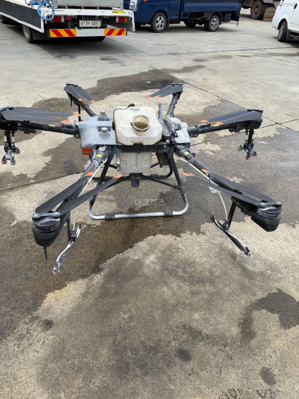 dji 드론 dji t30 뒤우측면